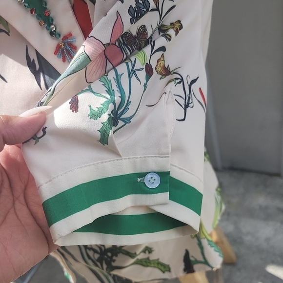 NWOT Green Beaded Blouse - Picture 6 of 12